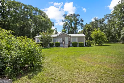437 Burkhalter Circle, Claxton, GA 30417 - Photo 2