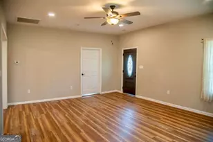 35 Marsh Ave, Trion, GA 30753 - Photo 8