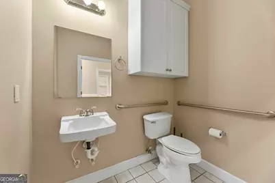 3535 Roswell Road #18, Marietta, GA 30062 - Photo 8