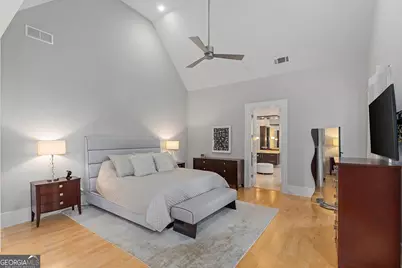 4915 Northway Drive NE, Sandy Springs, GA 30342 - Photo 32