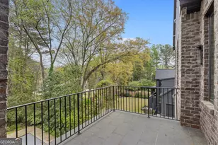 4915 Northway Dr NE, Sandy Springs, GA 30342 - Photo 34