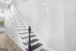 522 Nicoll St, Savannah, GA 31401 - Photo 10