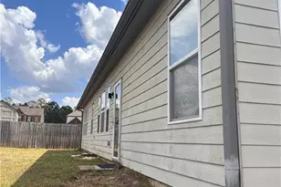 825 Stonehaven Rd SW, South Fulton, GA 30331 - Photo 4