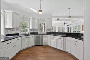 5300 Old Hundred Ln, Sandy Springs, GA 30327 - Photo 48