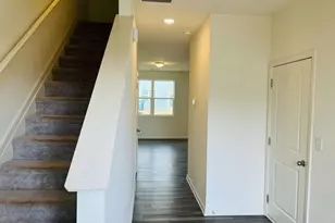 404 Union Station St, Cartersville, GA 30120 - Photo 2