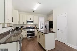 4925 Locherby Dr, Fairburn, GA 30213 - Photo 18