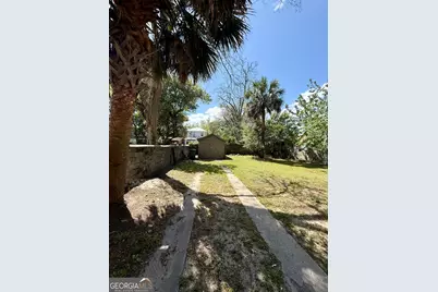 627 W 39th Street, Savannah, GA 31415 - Photo 16