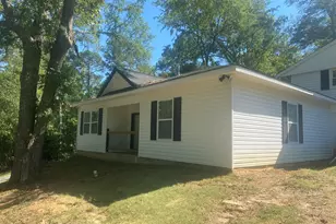 825 Forest Lake Dr S, Macon, GA 31210 - Photo 4