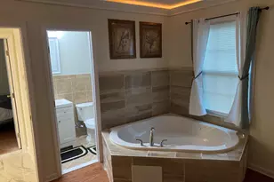 825 Forest Lake Dr S, Macon, GA 31210 - Photo 22