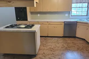 335 Laurel Ln, Lagrange, GA 30241 - Photo 8