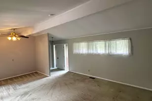 106 Johnston Dr, Thomaston, GA 30286 - Photo 12