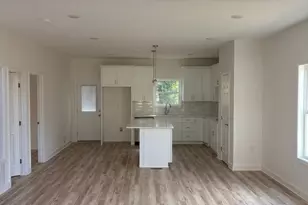 799 Plainville Dr SW, Atlanta, GA 30331 - Photo 2