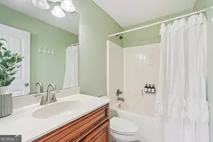 407 N Lake Dr, Carrollton, GA 30117 - Photo 6