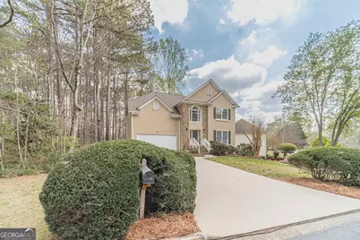 4706 Cedar Wood Drive SW, Lilburn, GA 30047 - Photo 4