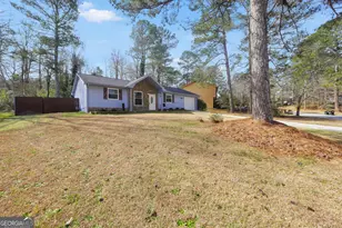3099 Chippewa Dr, Rex, GA 30273 - Photo 8