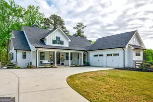 6570 Crestwood Peninsula, Flowery Branch, GA 30542 - Photo 1