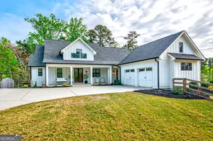 6570 Crestwood Peninsula, Flowery Branch, GA 30542 - Photo 2