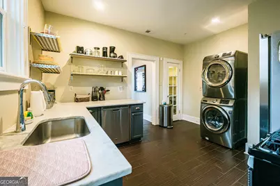 309 E 34th Street, Savannah, GA 31401 - Photo 28