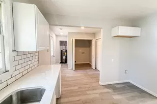 2328 Bonner Rd, East Point, GA 30344 - Photo 8