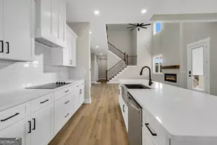 546 Harbour Shores, Jackson, GA 30233 - Photo 8