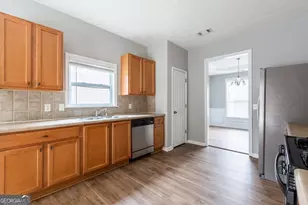 3290 Cooper Woods Dr, Loganville, GA 30052 - Photo 4