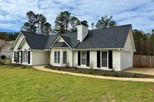 146 Jeb Stuart Dr, Newnan, GA 30265 - Photo 2