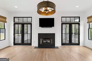 98 Middle St, Senoia, GA 30276 - Photo 12