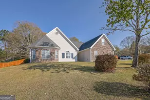1496 Anita Bluff Cir, Lawrenceville, GA 30045 - Photo 2