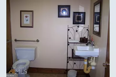 80 Washington Street, Jefferson, GA 30549 - Photo 18