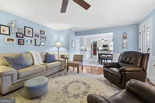 1033 Wash Lee Dr SW, Lilburn, GA 30047 - Photo 8