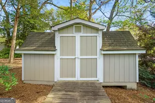 1033 Wash Lee Dr SW, Lilburn, GA 30047 - Photo 38