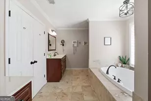 1033 Wash Lee Dr SW, Lilburn, GA 30047 - Photo 24