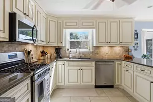 1033 Wash Lee Dr SW, Lilburn, GA 30047 - Photo 14