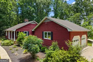 364 Ridgewood Dr, Hartwell, GA 30643 - Photo 2