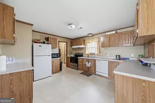 219 Hitchcock, Milledgeville, GA 31061 - Photo 12