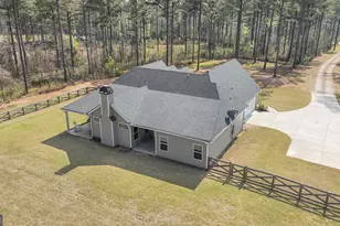 1881 Bohannon Rd, Grantville, GA 30220 - Photo 2