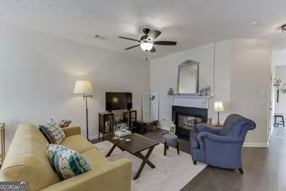 6245 Shoreview Circle, Flowery Branch, GA 30542 - Photo 6