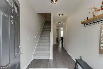 6245 Shoreview Circle, Flowery Branch, GA 30542 - Photo 4