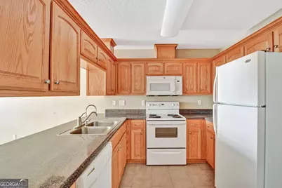 136 Joshua Circle, Brunswick, GA 31525 - Photo 4