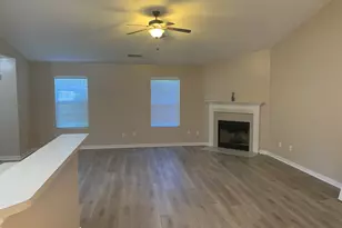 77 Clark St, Newnan, GA 30263 - Photo 6