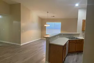 77 Clark St, Newnan, GA 30263 - Photo 2