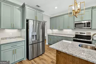 77 Silver Bluff Dr, Brunswick, GA 31523 - Photo 8