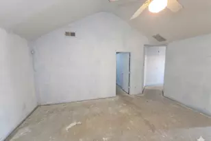 208 Nadia Ct, Locust Grove, GA 30248 - Photo 2