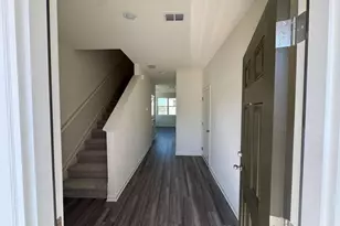 423 Towson Dr, Villa Rica, GA 30180 - Photo 2