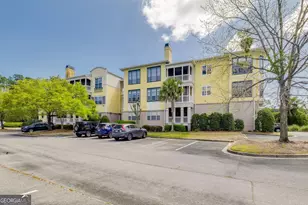 2131 Whitemarsh Way, Savannah, GA 31410 - Photo 2