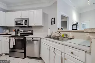 2131 Whitemarsh Way, Savannah, GA 31410 - Photo 6