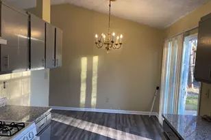 10399 Briarbay Dr, Jonesboro, GA 30238 - Photo 6