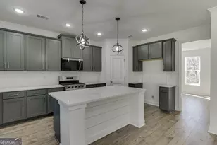 1003 Lakeview, Commerce, GA 30529 - Photo 10