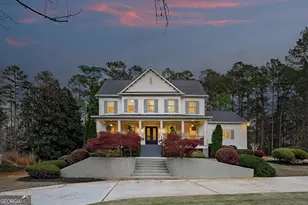 620 St Charles Pl, Fayetteville, GA 30215 - Photo 2