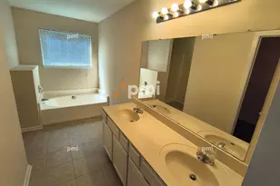 8155 Autumn Green Dr, Fairburn, GA 30213 - Photo 10